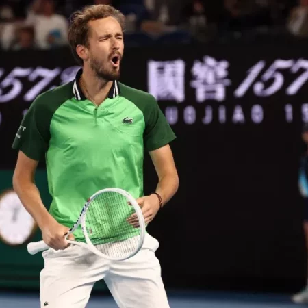 Alexander Kalivod: Medvedev Needs a Coach to Work on Attacking Game
