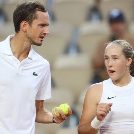 Daniil Medvedev Praises Mirra Andreeva and Discusses Alexander Ovechkin’s Record