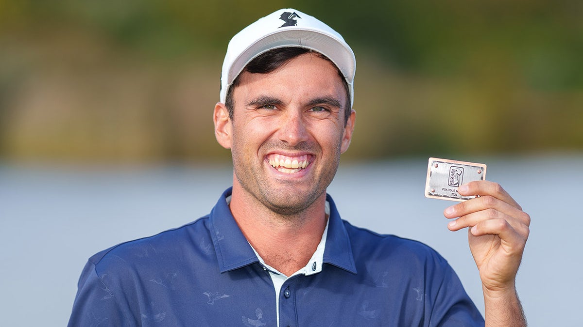 Preview Korn Ferry Golfer Ryan McCormick Tries Mouth Tape to Stay Calm