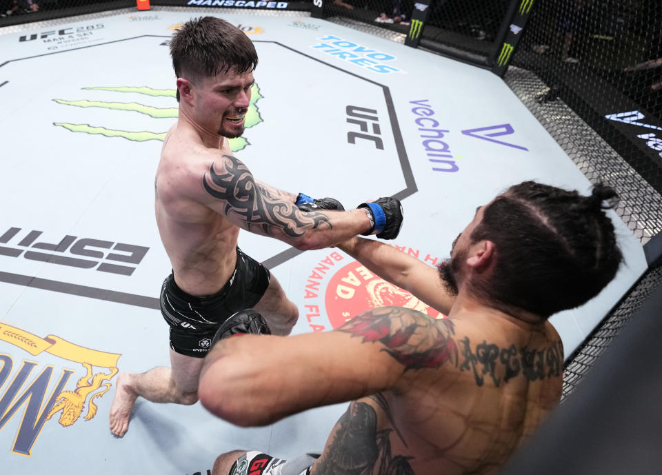 Preview Trevor Peek Withdraws from UFC Event After Freak Leg Injury
