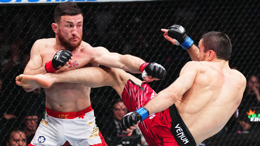 Preview Merab Dvalishvili confident he’d conquer gorilla challenge: ‘You think I cannot take 1 gorilla?’