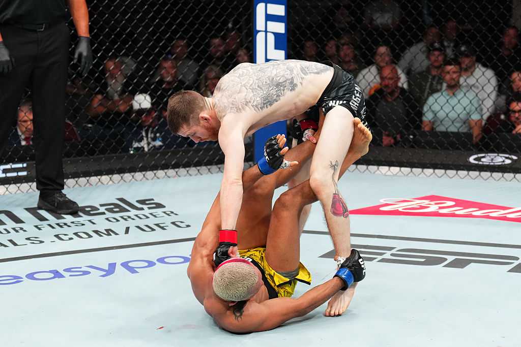 Preview Sandhagen Secures Win Via Injury TKO, Eyes Bantamweight Belt