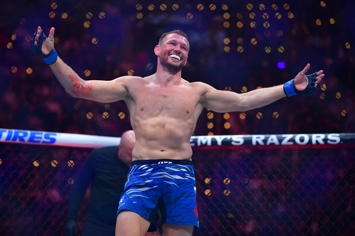 Preview Reinier de Ridder Knocks Out Bo Nickal with Body Shot at UFC Des Moines, Calls Out Sean Strickland