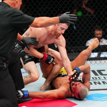 Quang Le Secures First UFC Victory with Submission at UFC Des Moines