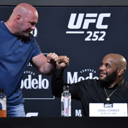 Cormier: Dana White Will Take Canelo vs. Crawford Promotion to a New Level