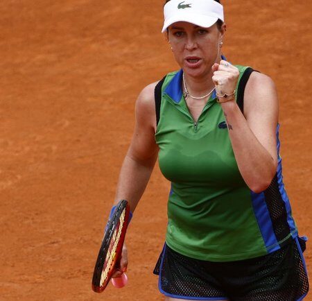 Anastasia Pavlyuchenkova Breaks Losing Streak with Rome Win