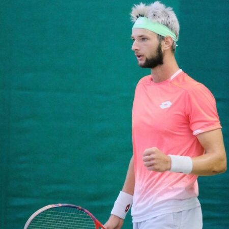 Ivan Gakhov Extends Win Streak to Eight, Advances in Tunis Challenger