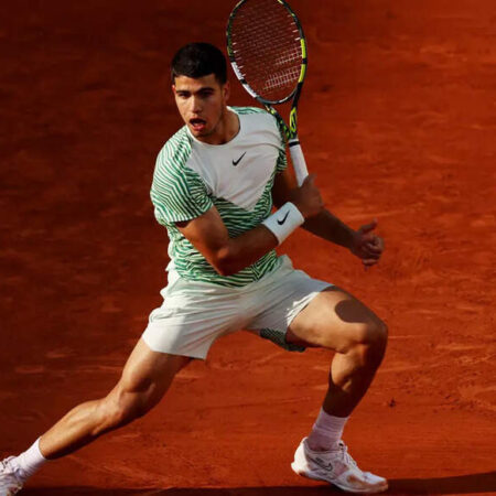 Roland Garros: Flavio Cobolli Triumphs Over Matteo Arnaldi