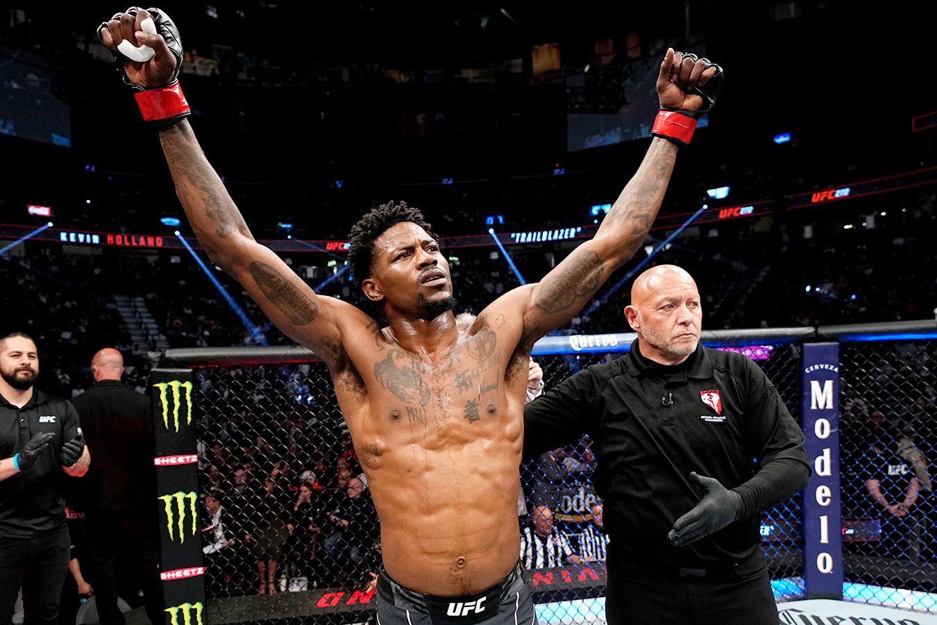 Preview Kevin Holland Calls Out Colby Covington and Carlos Prates Following UFC 316 Win