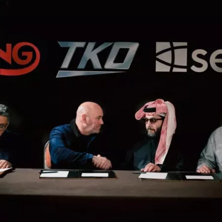 Dana White, Turki Alalshikh Reveal Canelo Alvarez vs. Terence Crawford Fight Details