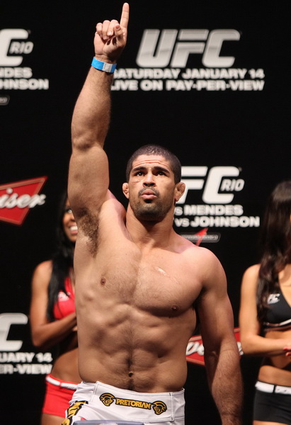 Preview UFC Confirms Rio de Janeiro Return with Explosive Heavyweight Clash: Diniz vs. Pinto