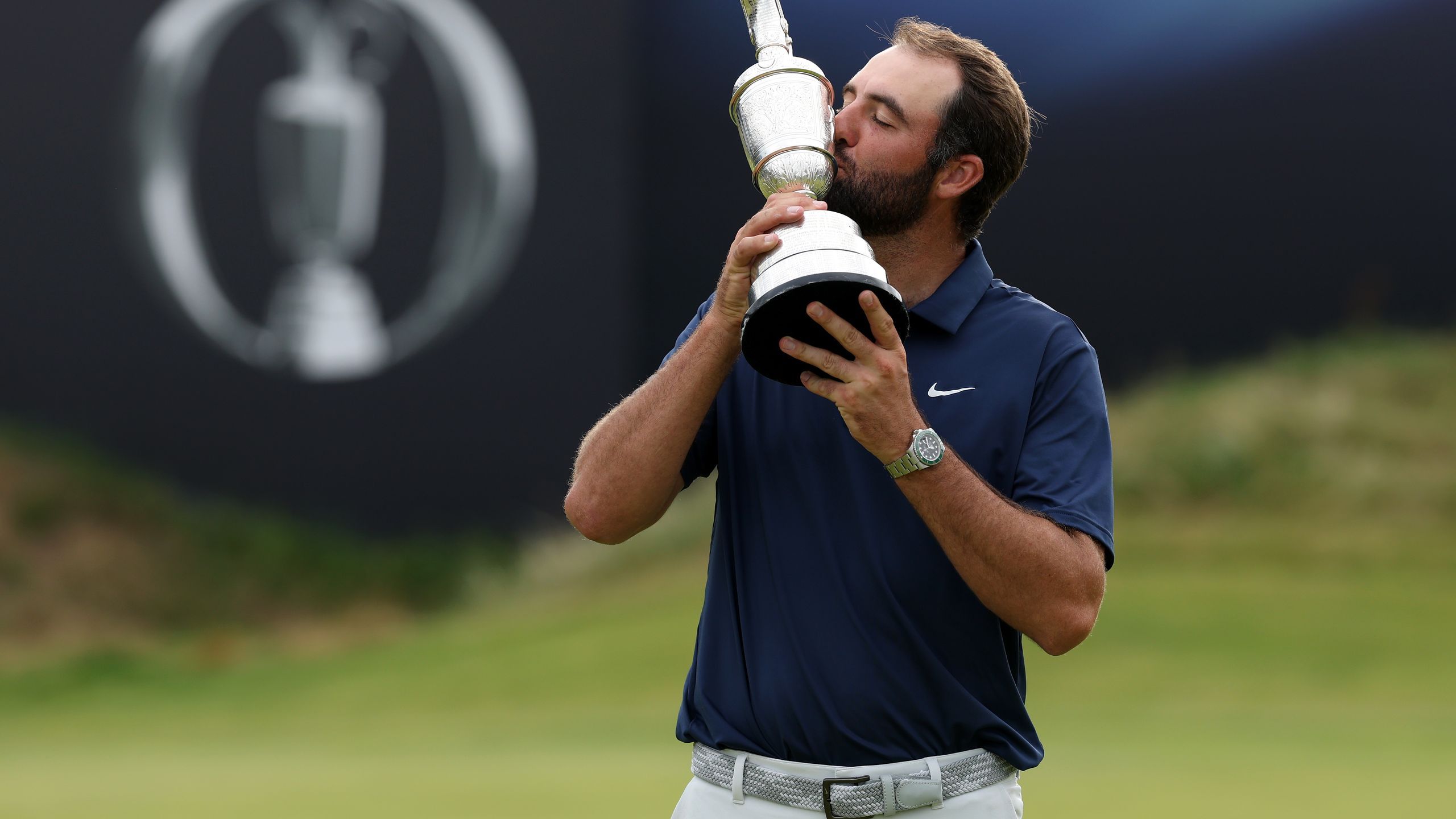 Preview Open Championship 2025: Scheffler Seizes Control at Royal Portrush as Weekend Looms