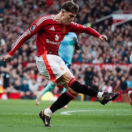 The Red Devils’ Reckoning: Amorim’s United Seeks Fulham Fortune After Arsenal’s Flashes