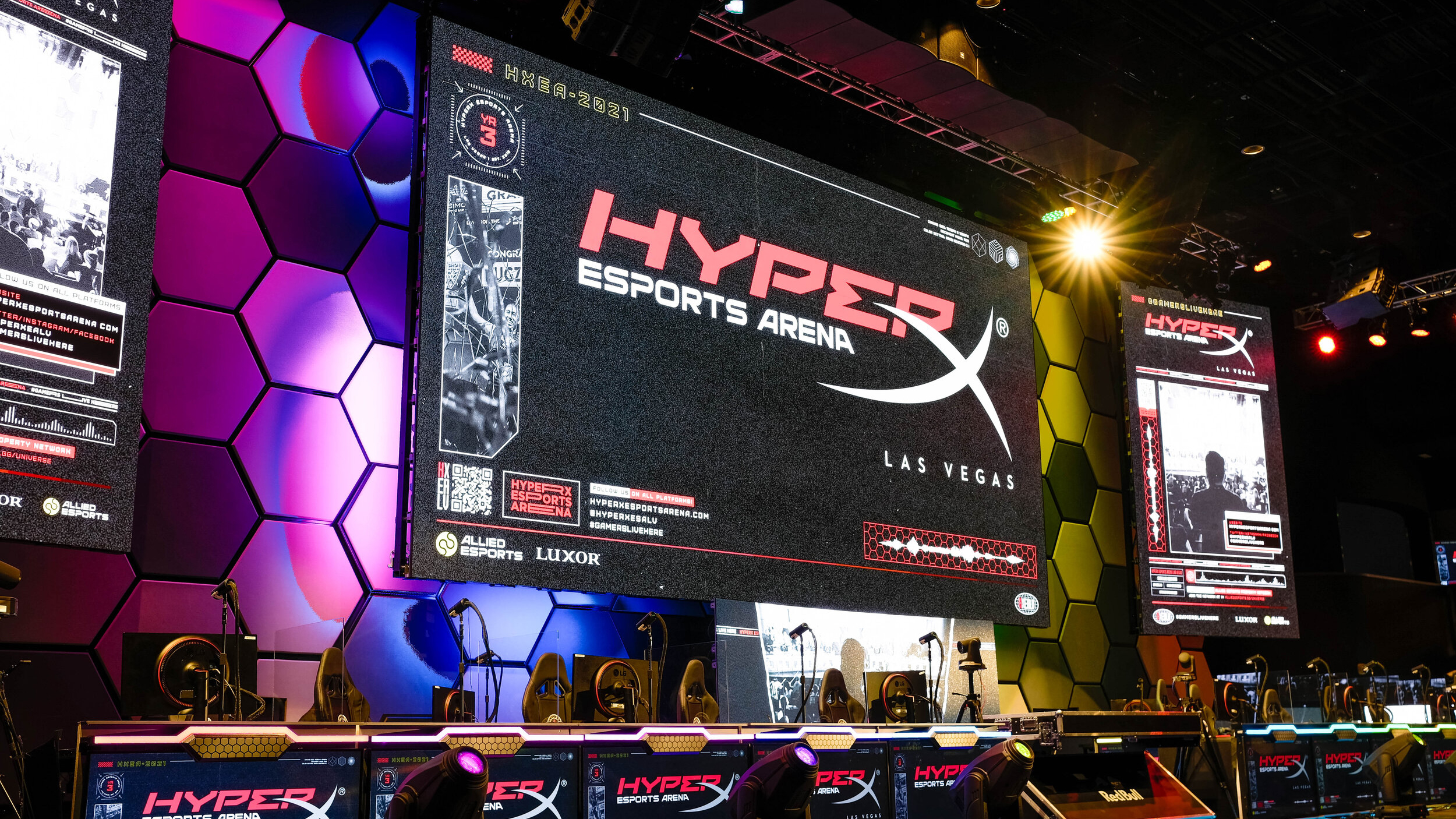 Preview Las Vegas: Where Pixels Meet Prowess – HyperX Arena Leads World Esports Day Festivities
