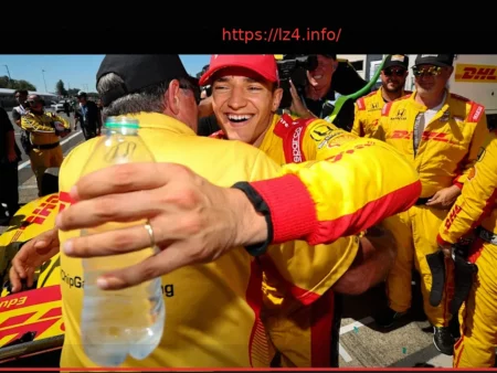 Дэйна Уайт: У Исраэля Адесаньи еще есть порох в пороховницах, несмотря на поражение на UFC Seattle