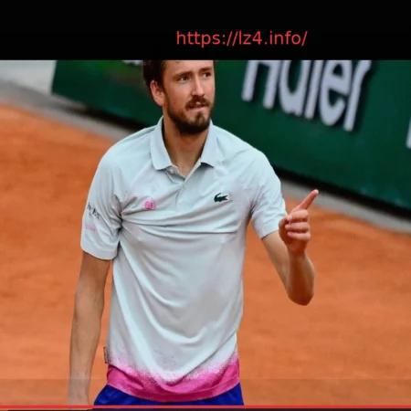 Медведев, Рублев и Хачанов выступят на «Ролан Гаррос» в 2026 году