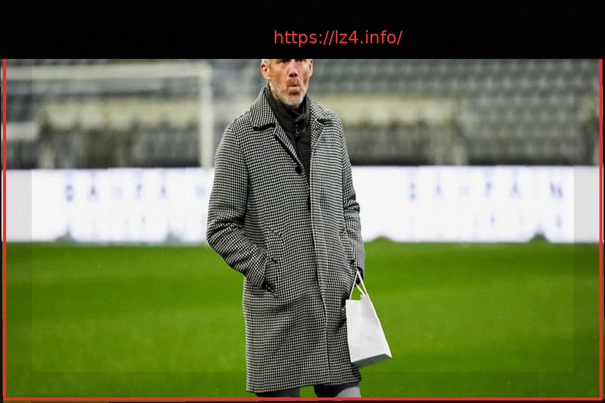 Preview Landreau criticizes Vahid’s reaction to pitch invasion at Nantes match
